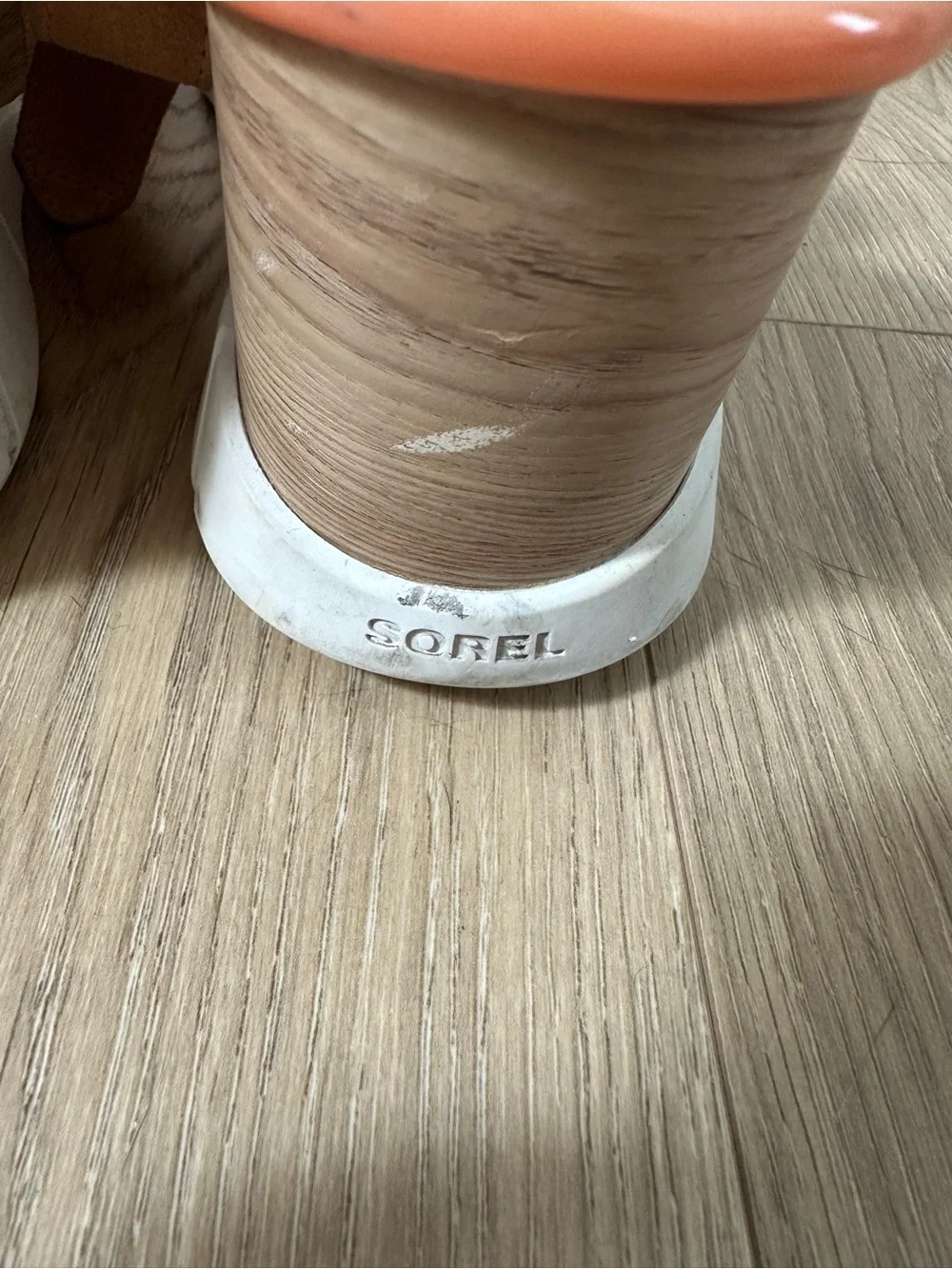 Sorel tan suede